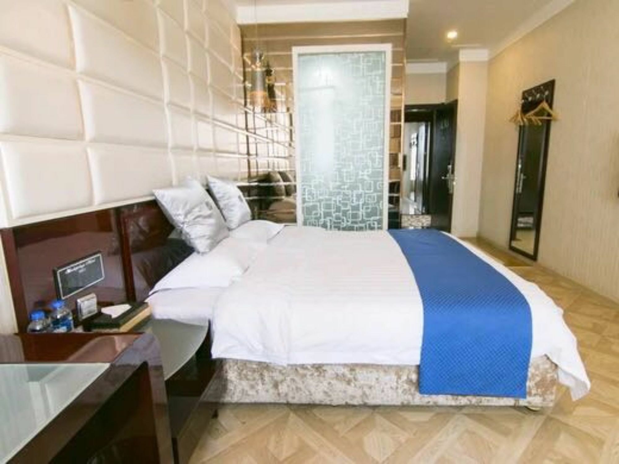 Tianjin Bindao Business Hotel Binhai  Extérieur photo